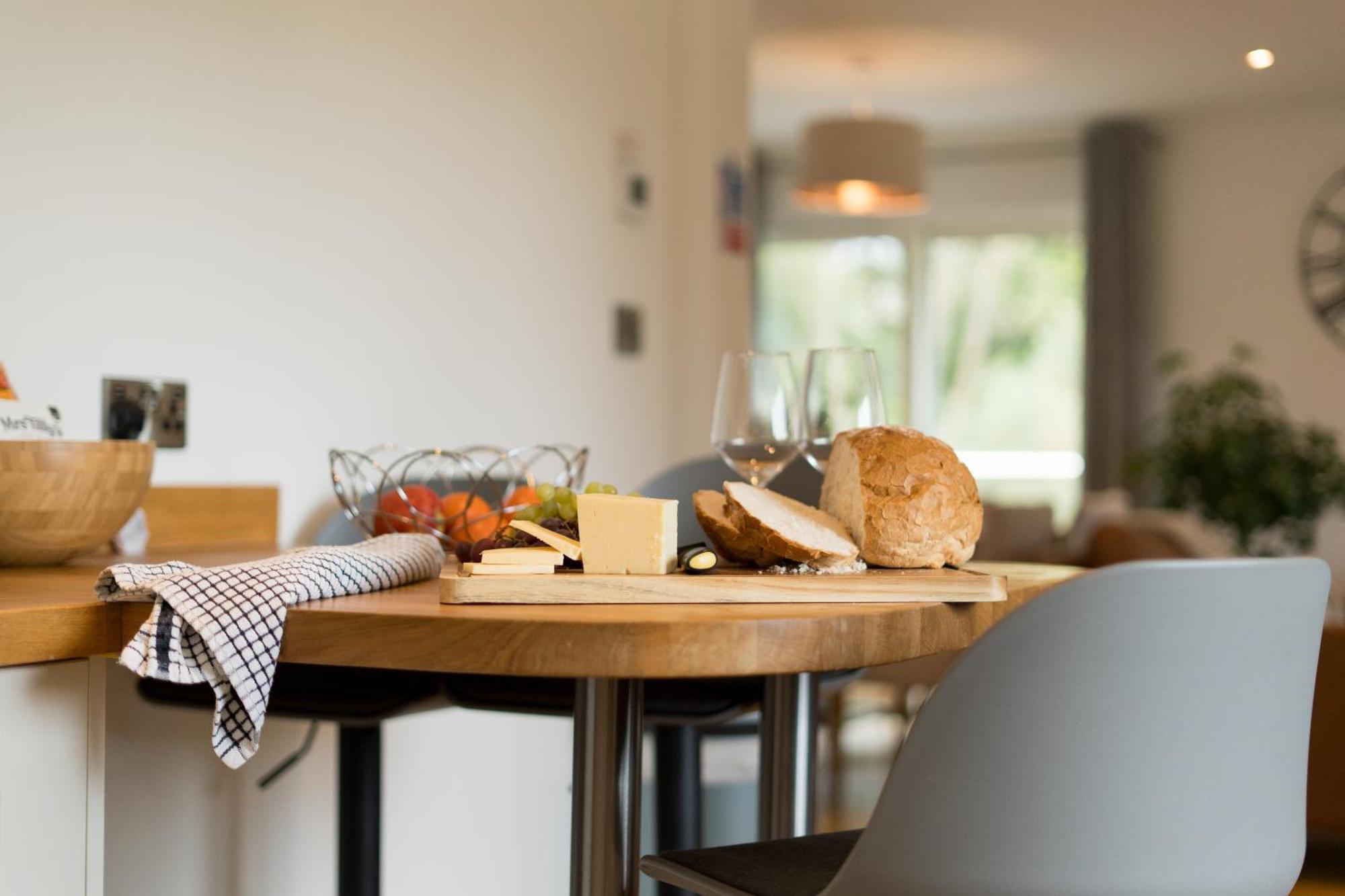 The Heronry Hideaway With Luxury Hot Tub Villa