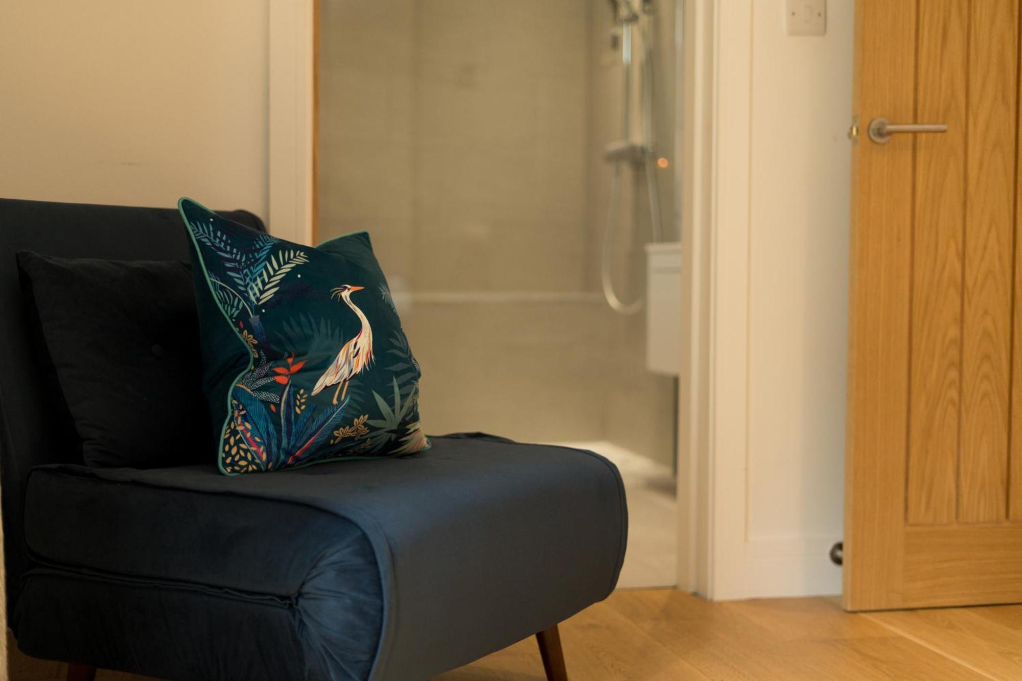 The Heronry Hideaway With Luxury Hot Tub